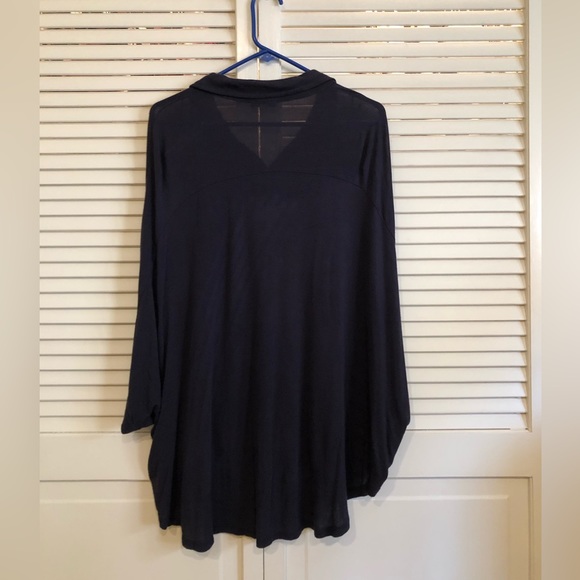 Enti Clothing Blue Button Down Loose Top - Picture 4 of 5